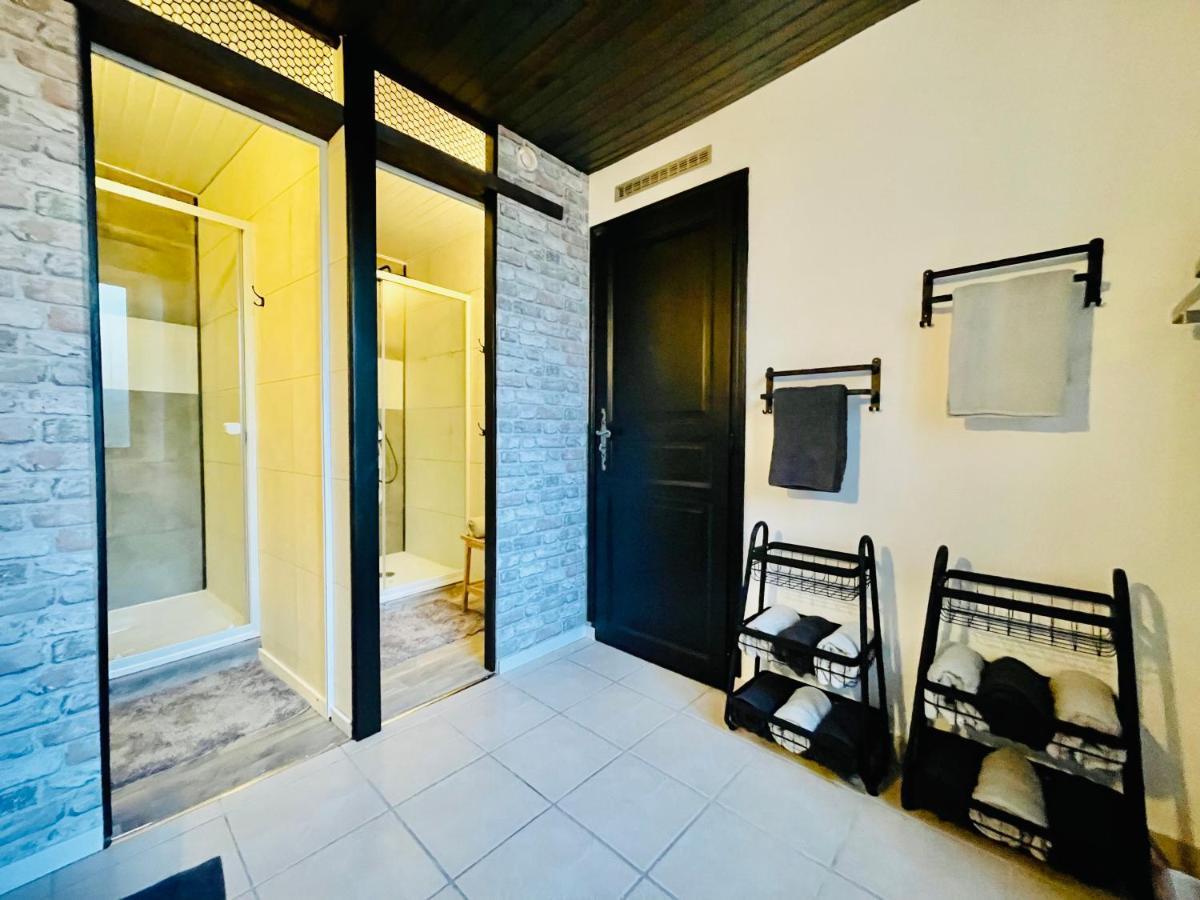 La Carree Des Amis Villa Lusignan Exterior photo